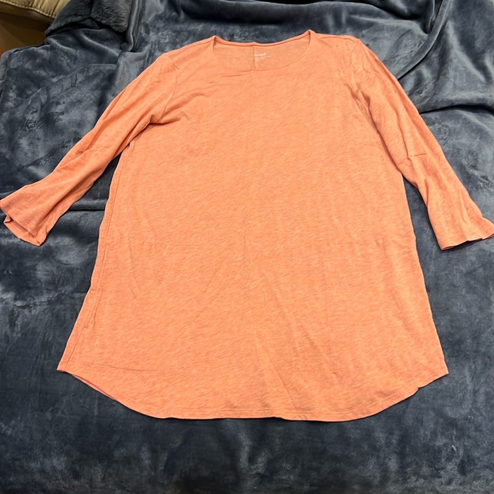 Pure Jill tunic with front pockets. Size large.